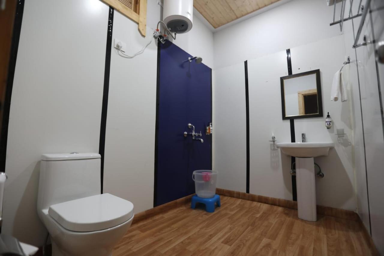 Le Roi Floating Huts & Eco Rooms Tehri New Tehri Exterior foto